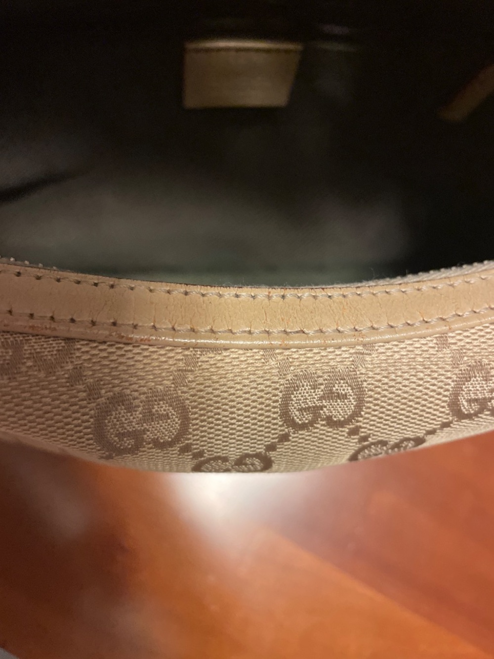 Gucci Shoulder Bag - Picture 11 of 15